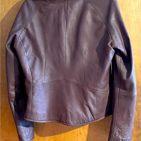 ❤️Elie TAHARI🌺100% Genuine Leather🌺Women’s Large Jacket. Made in Pakistan. - Picture 3 of 13